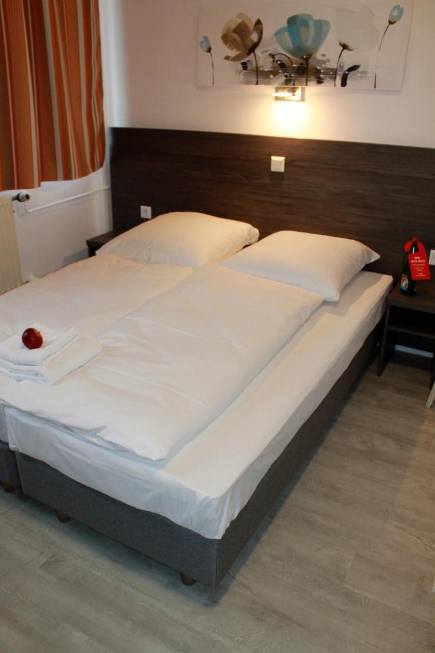 Pionier Hotel Hamburg Wandsbek Zewnętrze zdjęcie